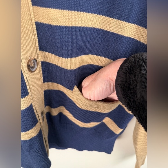 Brooks Brothers Red Fleece Button Up Cardigan Beige and Navy Men's Size Medium - Picture 4 of 9